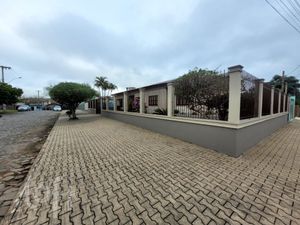 Image 29 - 269527