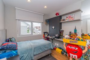 Image 19 - 269981