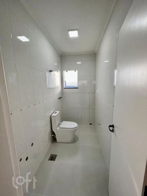 Image 19 - 270010