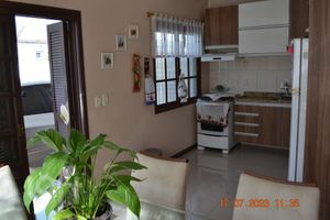 Image 10 - 270019