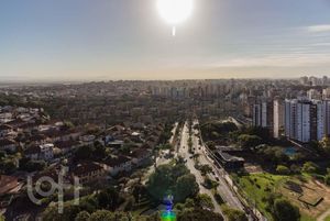 Image 33 - 270180