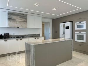 Image 17 - 270261