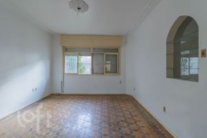 Image 6 - 270467