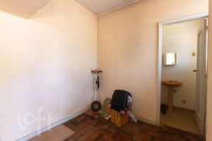 Image 17 - 270472