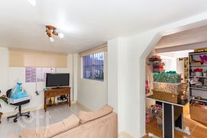 Image 19 - 270522