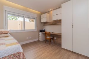 Image 17 - 270526
