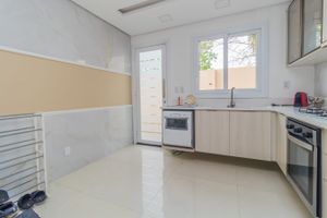Image 30 - 270526