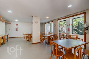 Image 22 - 270572