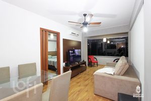 Image 17 - 270617