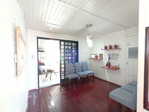 Image 19 - 270618