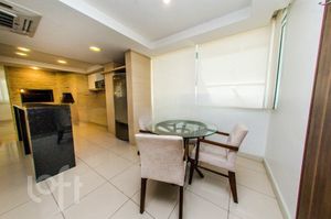 Image 19 - 270730