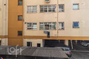 Image 32 - 270800
