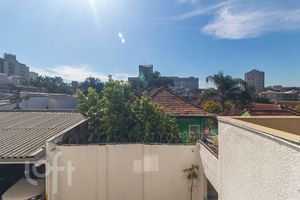Image 33 - 270800