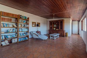 Image 31 - 270856