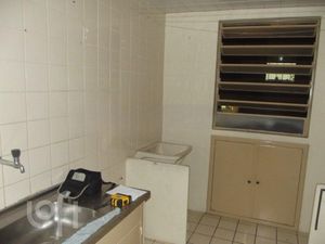 Image 15 - 270923