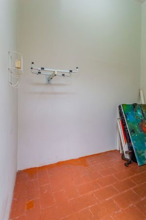 Image 27 - 271085