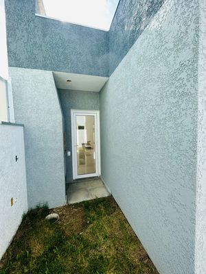 Image 8 - 271110