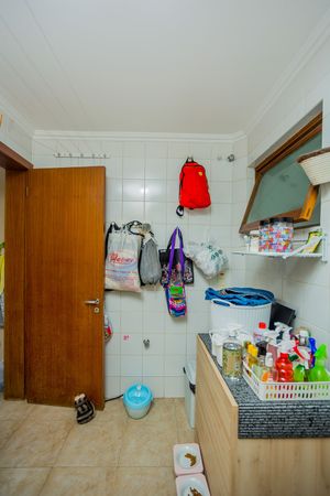 Image 37 - 271133