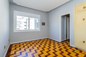 Image 10 - 271375