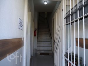 Image 28 - 271408