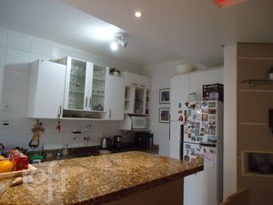 Image 12 - 271408