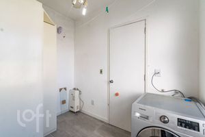 Image 27 - 271418