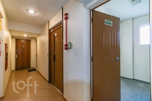 Image 32 - 271418