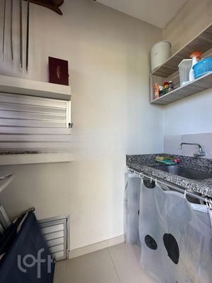 Image 13 - 271529