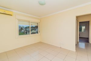 Image 1 - 271674