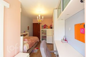Image 18 - 271882