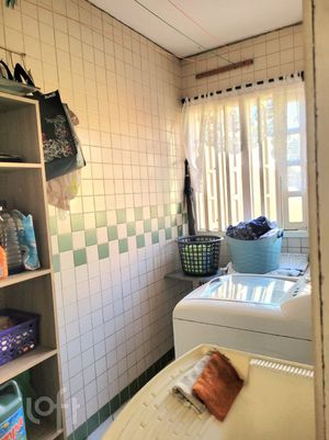 Image 24 - 272231