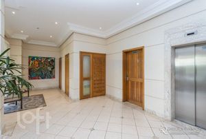 Image 22 - 272375