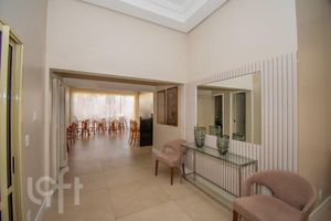 Image 20 - 272375