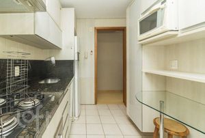 Image 12 - 272375