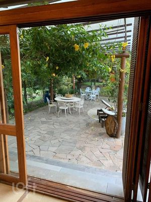 Image 10 - 273181