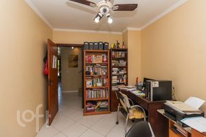 Image 12 - 273251
