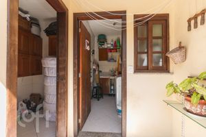 Image 44 - 273251