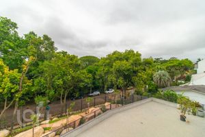 Image 13 - 273518