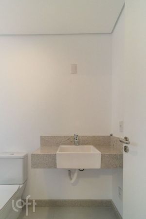 Image 44 - 273519