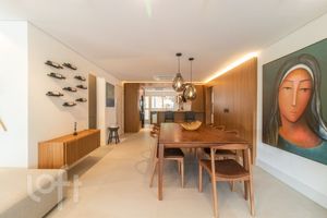 Image 1 - 273560