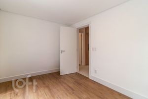 Image 25 - 273622