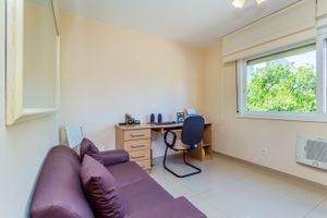 Image 14 - 274297