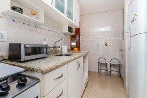 Image 20 - 274297