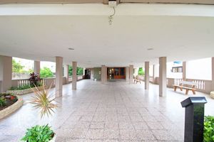 Image 31 - 274407