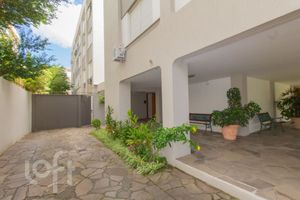 Image 33 - 274702