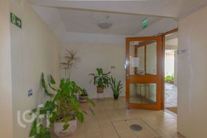 Image 31 - 274702