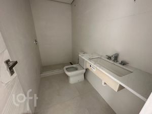 Image 17 - 274758