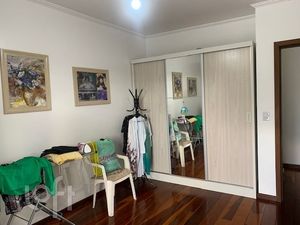 Image 15 - 275025