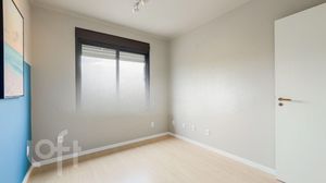 Image 19 - 275677