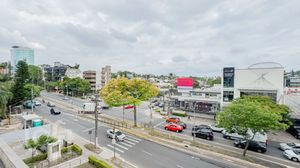 Image 8 - 275677